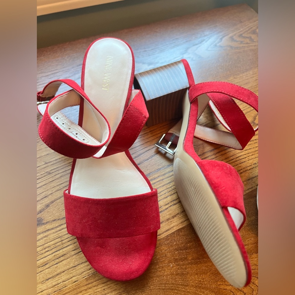 Nine West beautiful red leather sandals- 8.5M